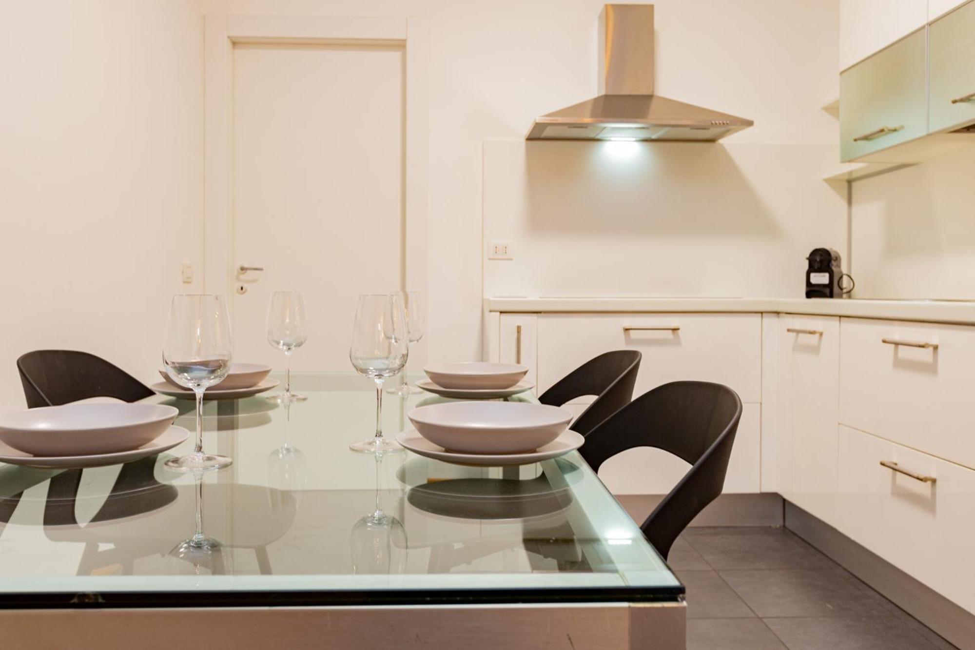 Premuda20 Elegant Apartment Mailand